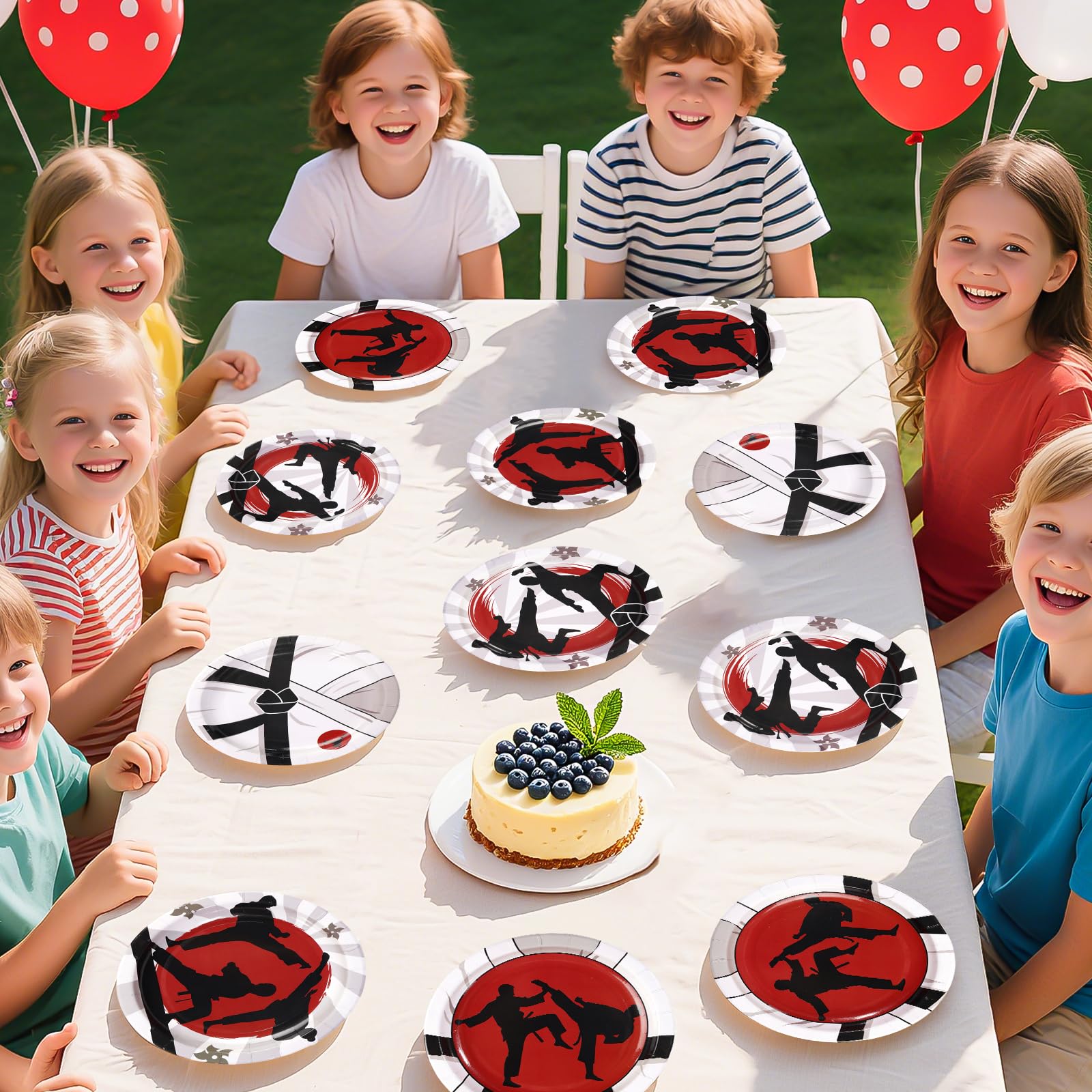60 Pcs 7-inch Karate Party Plates - Grencian