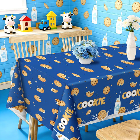 Package contents infographic showing 3 Grencian milk cookies tablecloths