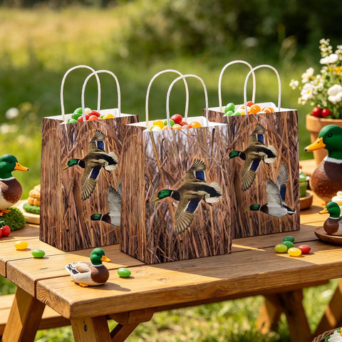 Wildlife hunting party favor bags 16 pieces